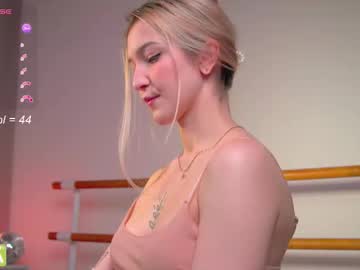 kisskiss_muah's sex show image kisskiss_muah's sex show image