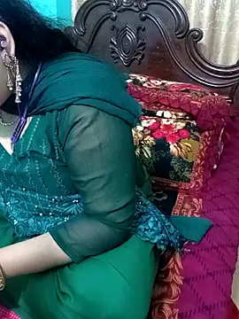 Изображение секс-шоу модели Porimoni22