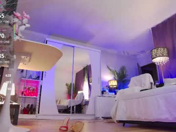 Изображение секс-шоу модели divine_kim