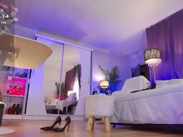 Изображение секс-шоу модели divine_kim