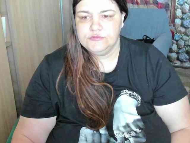 Ionysexylips69's sex show image