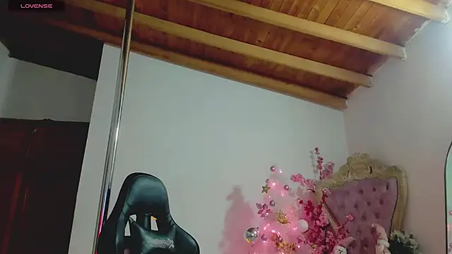 Изображение секс-шоу модели auraeroticaxxx Изображение секс-шоу модели auraeroticaxxx