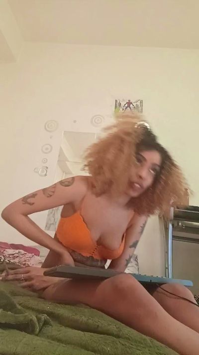 Изображение секс-шоу модели elleblue_sexy