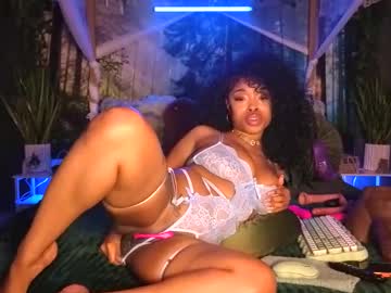 thelovelybrown's sex show image