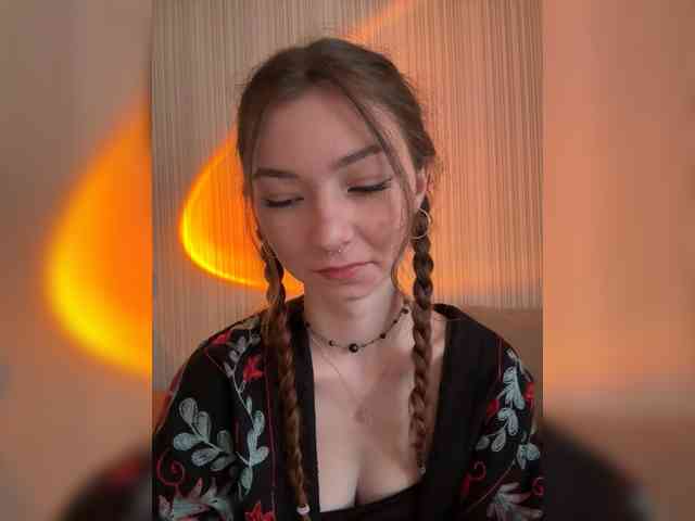 Изображение секс-шоу модели CrazyAleona