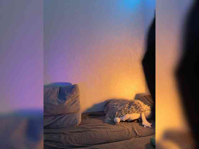 CrazyAleona's sex show image