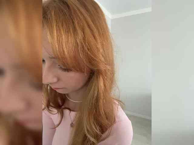 CrazyAleona's sex show image