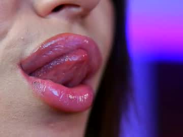 Изображение секс-шоу модели mayahipnoteyes