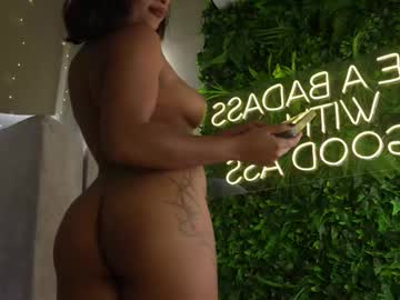 willow_hendrix's sex show image