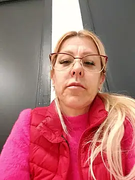 blondyruby's sex show image