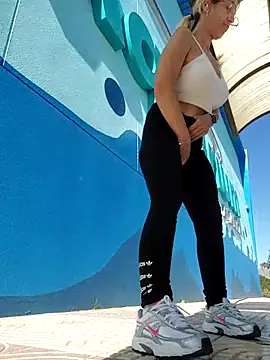 Изображение секс-шоу модели blondyruby