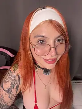 Изображение секс-шоу модели YunoRose_