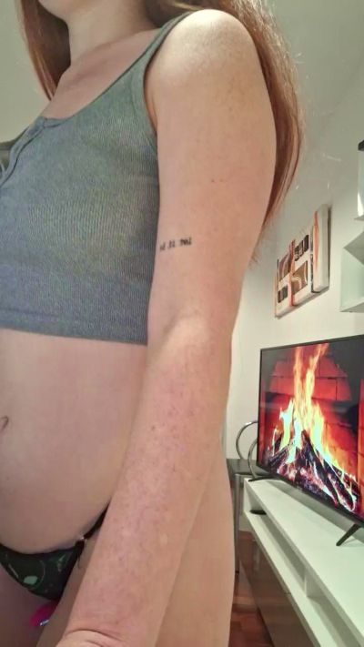 Redheaddol22's sex show image