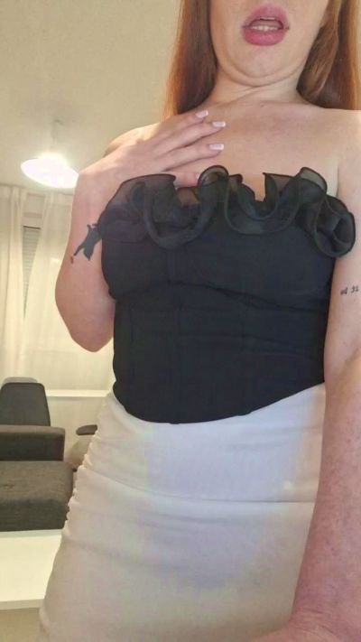 Redheaddol22's sex show image