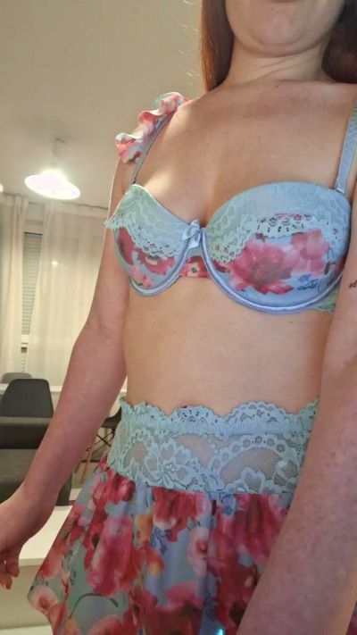 Redheaddol22's sex show image