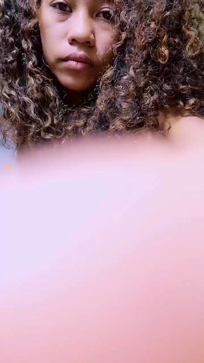 Изображение секс-шоу модели inahsia1