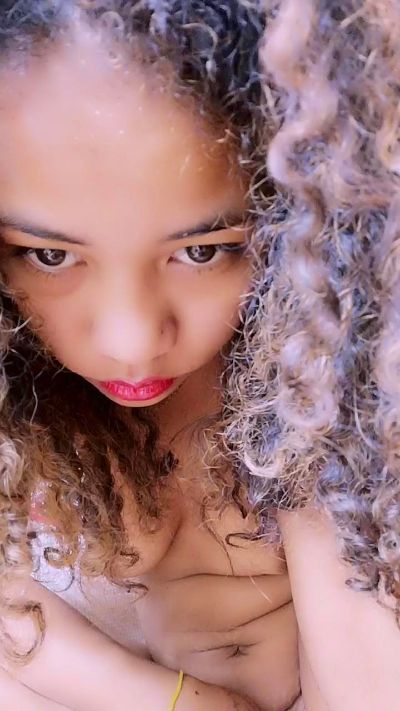 Изображение секс-шоу модели inahsia1