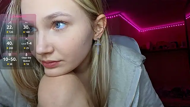 KarinRobertson's sex show image