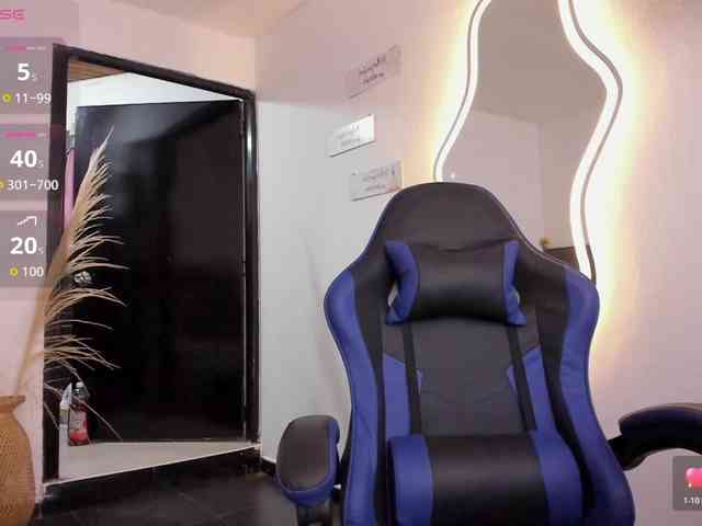 lakshmi-rai's sex show image