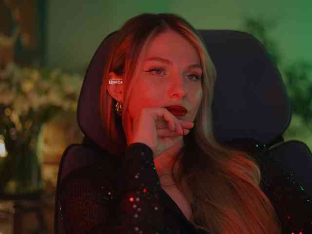 Изображение секс-шоу модели DianaMurr Изображение секс-шоу модели DianaMurr