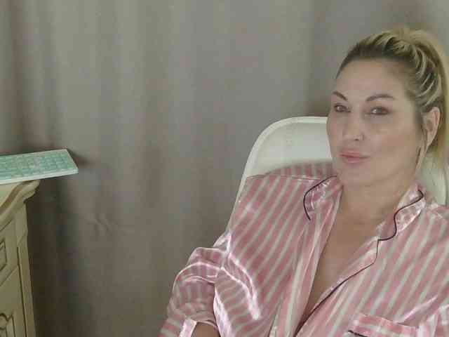 TANMZYA's sex show image