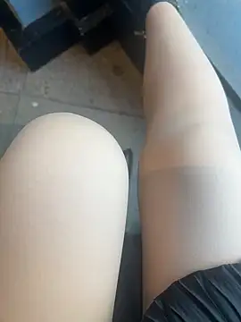 yimisun01's sex show image