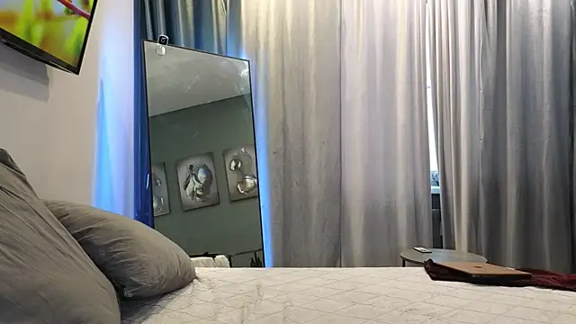 SophieInkk's sex show image