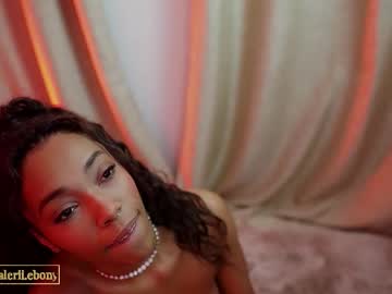 Изображение секс-шоу модели valeriebony