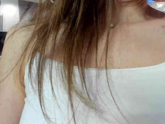 firstMaja's sex show image