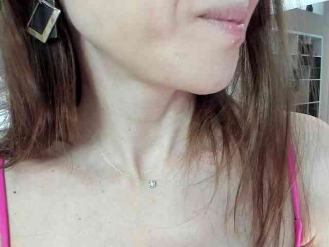 firstMaja's sex show image