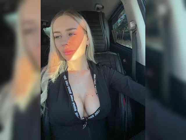 Lovensesgirl's sex show image