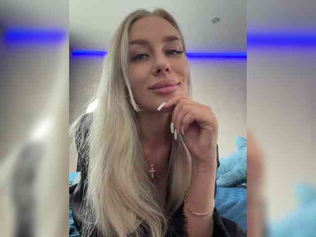 Lovensesgirl's sex show image