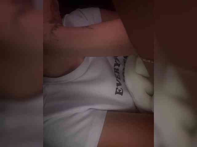 Sexshow-Bild von lucygirl- Sexshow-Bild von lucygirl-