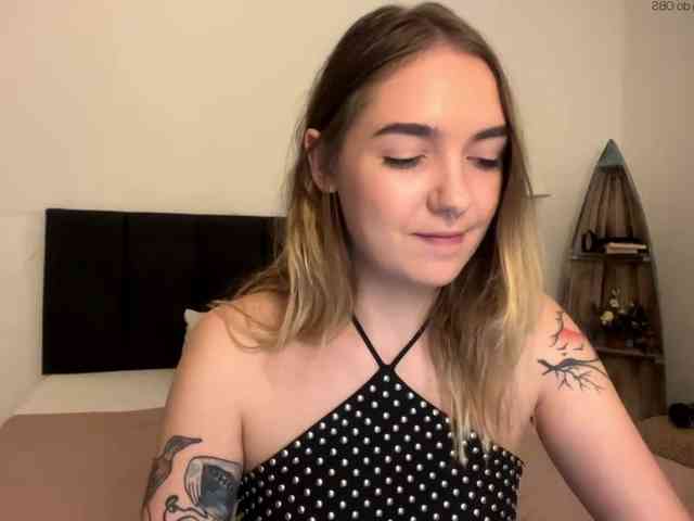 RoxyHorny's sex show image RoxyHorny's sex show image