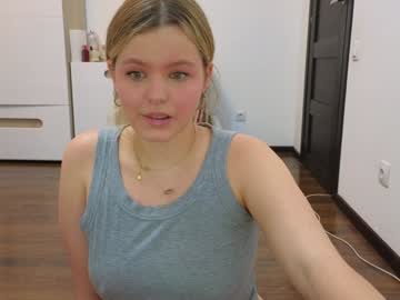 dianaholiday's sex show image