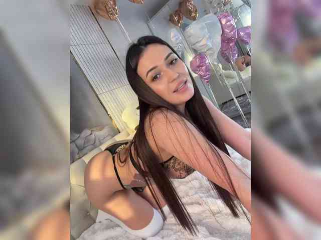 Изображение секс-шоу модели Adel-chocolatee