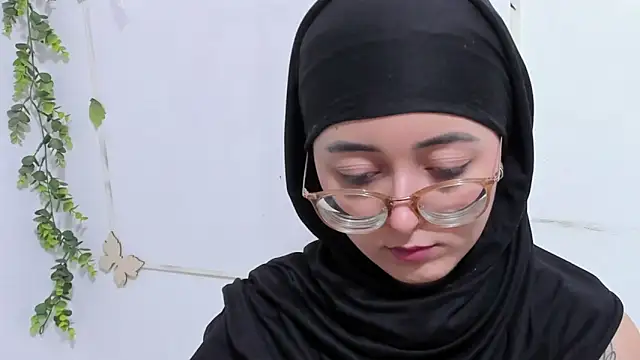 Изображение секс-шоу модели aysel_elid Изображение секс-шоу модели aysel_elid