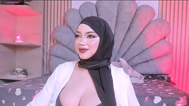 Yahizaa's sex show image