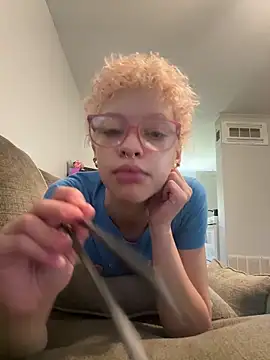 jojosbizarrelyf's sex show image