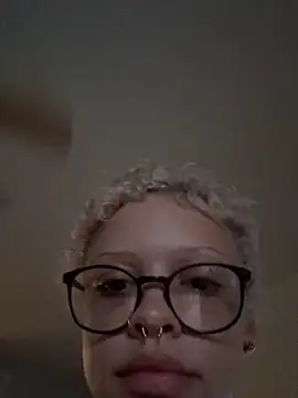 jojosbizarrelyf's sex show image