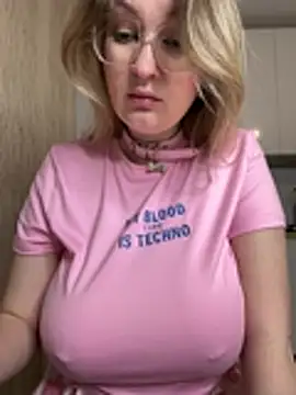 Изображение секс-шоу модели Teya_moon_