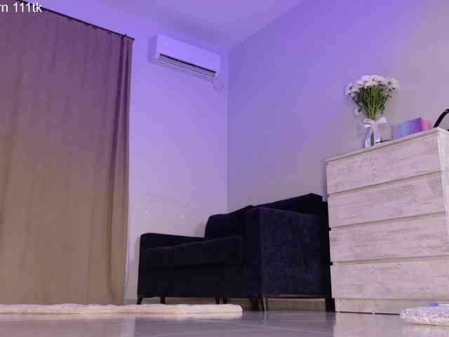 Mishel-Blessing's sex show image