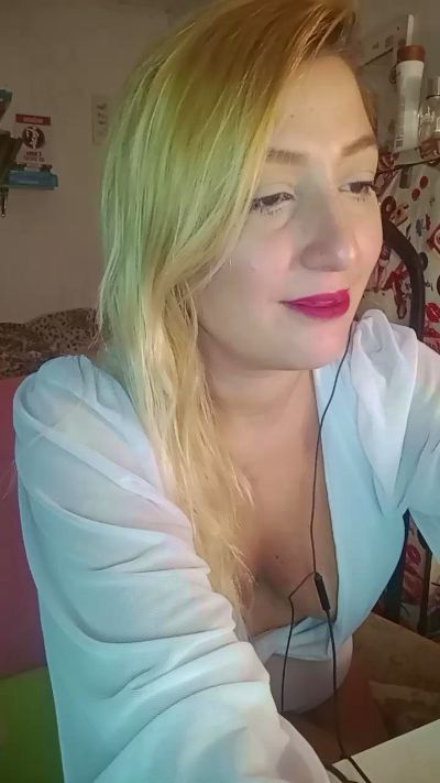 Mazie07's sex show image