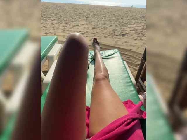 Linnea's sex show image