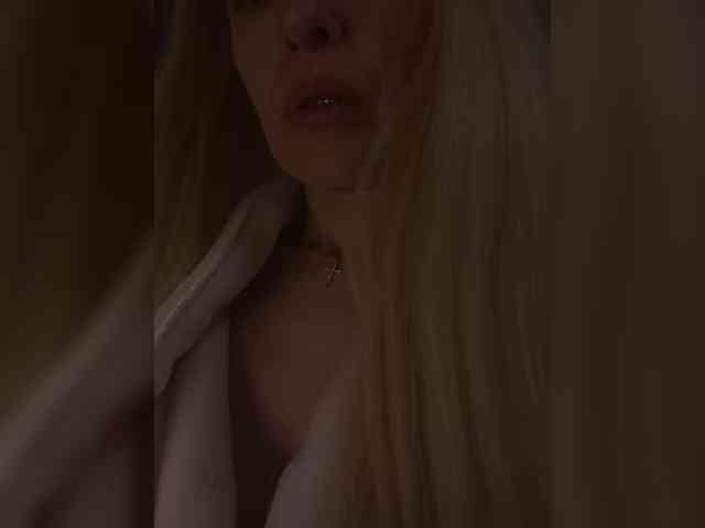 PATRICIA777's sex show image