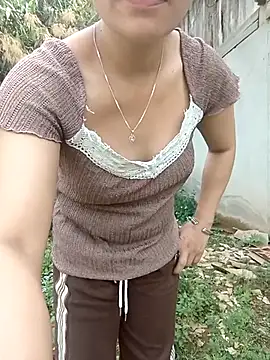 Ama-ra's sex show image