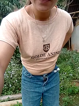 Ama-ra's sex show image