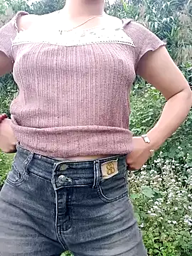 Ama-ra's sex show image