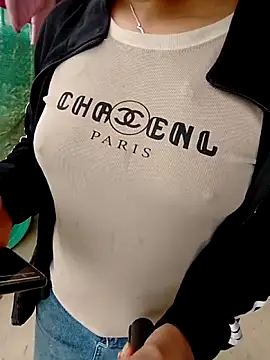 Ama-ra's sex show image