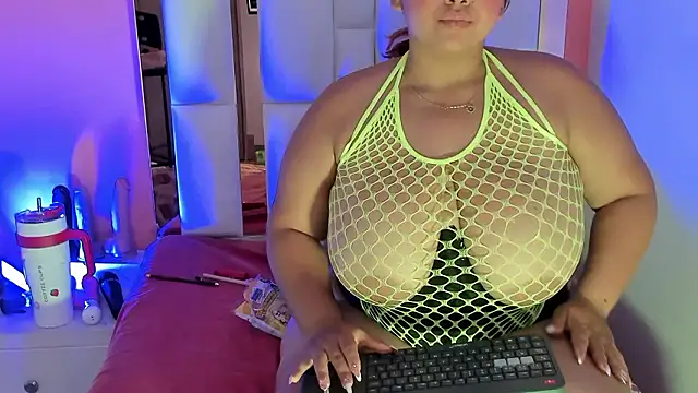 Alanna_hot3's sex show image